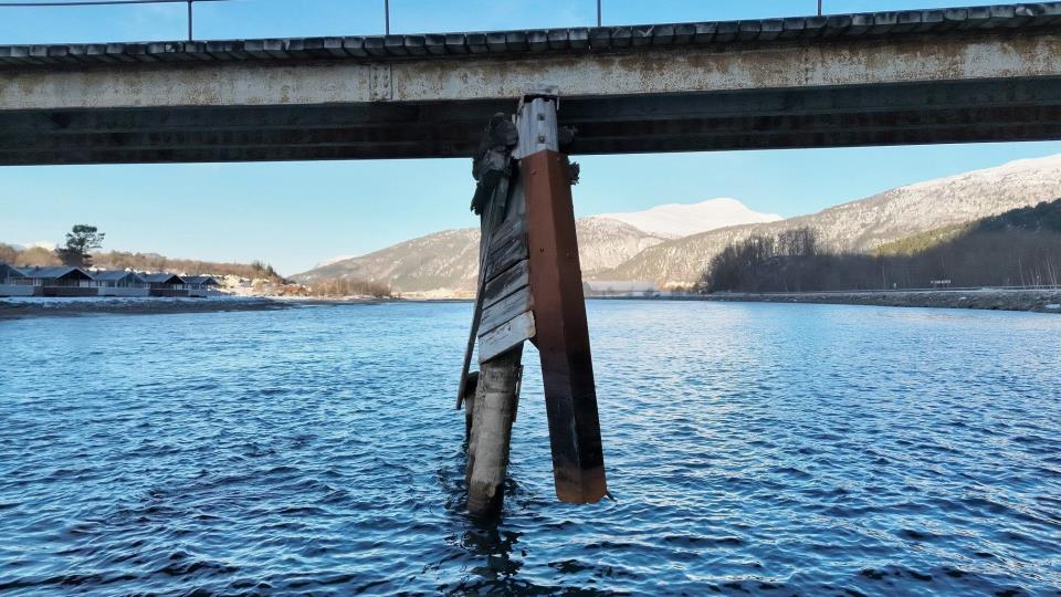 Lenke til artikkel: Grøttørbrua er åpen for ferdsel 